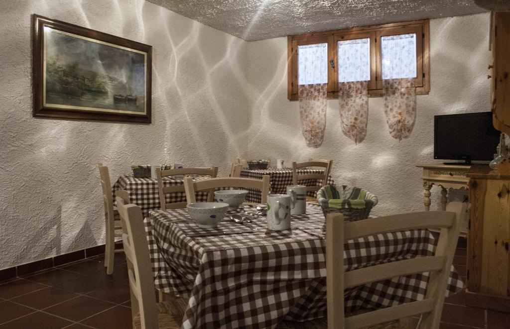 Casale Delle Rose B&B Fattoria Montepagano Экстерьер фото